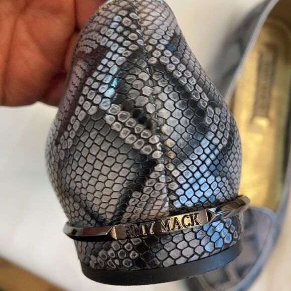 EMY MACK PYTHON MOTIF FLATS.  NEW - Picture 3 of 9